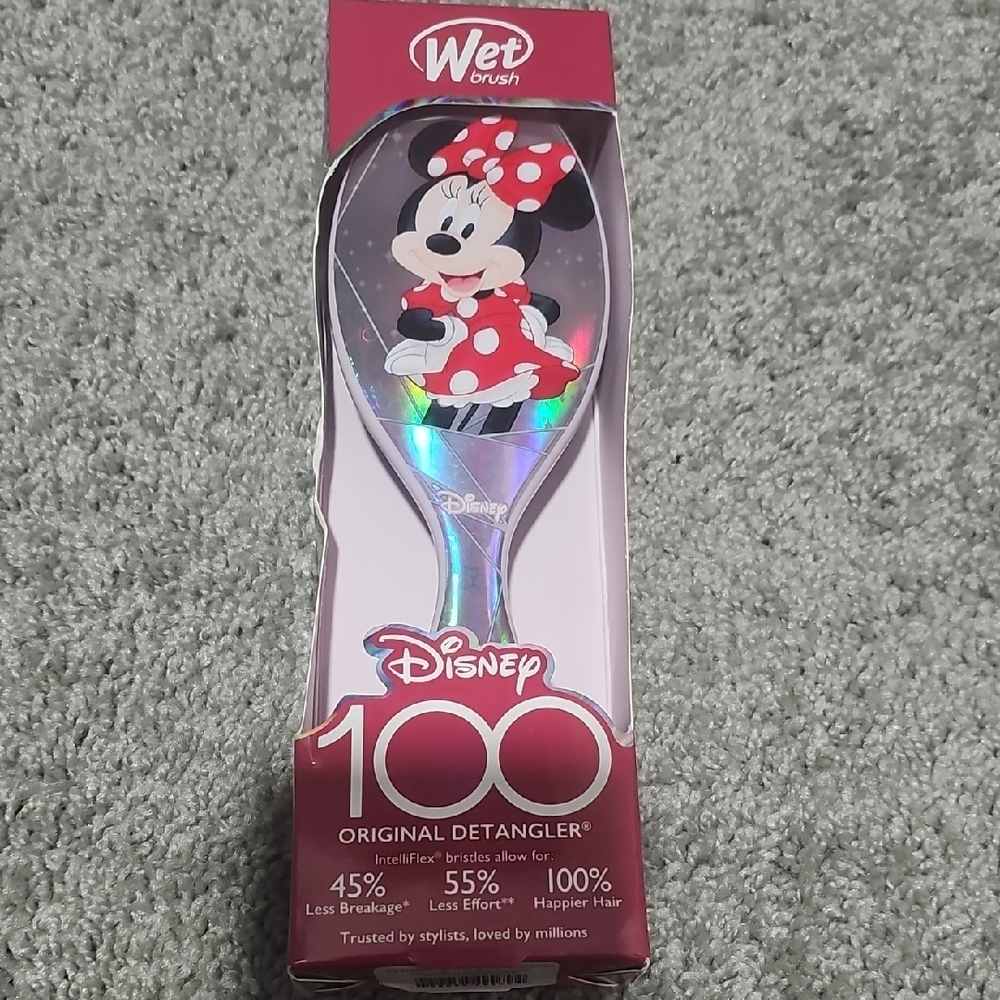 Disney Wet Brush with Minnie Mouse Design
